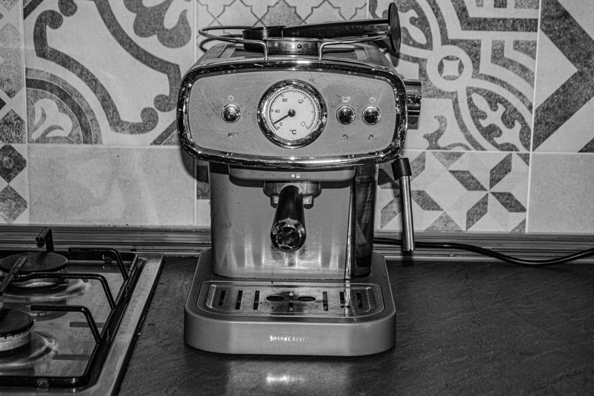 Bed and Breakfast Emmanueli65 Fronte Clinica Per 4 Matrimoniale E Castello à Plaisance Extérieur photo